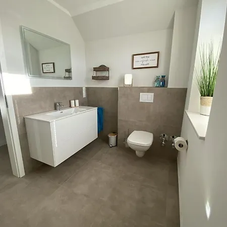 Holyport No 3 Comfortable Holiday *