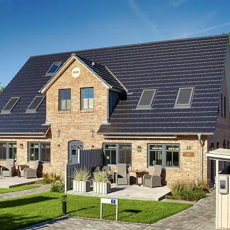 Holyport No 3 Comfortable Holiday